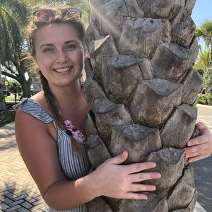 Meet your Posher, Lexie